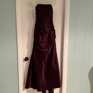 Elegant Strapless Purple Evening Gown